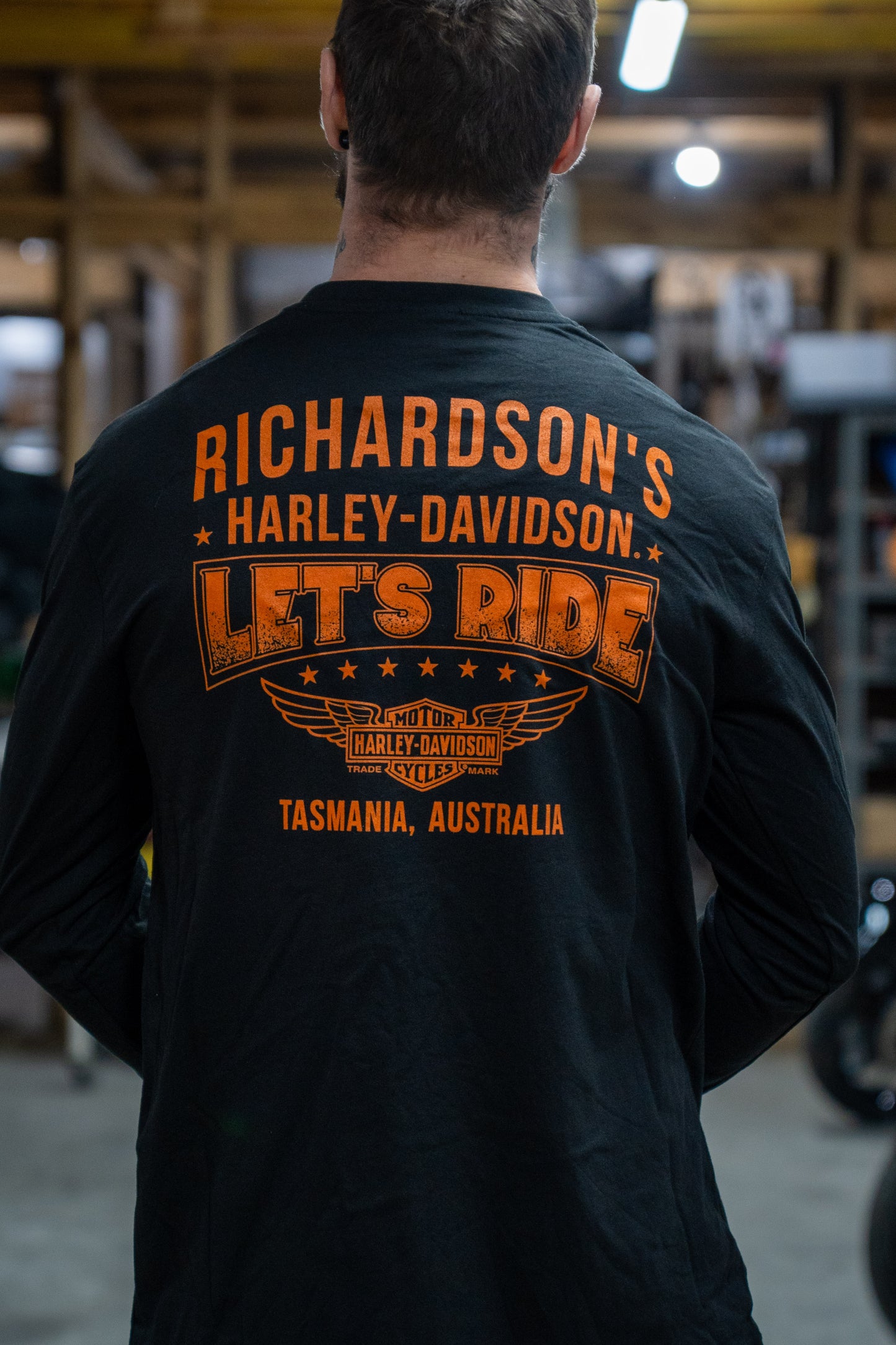 HARLEY-DAVIDSON® MENS SIDESWIPE LONG SLEEVE TEE