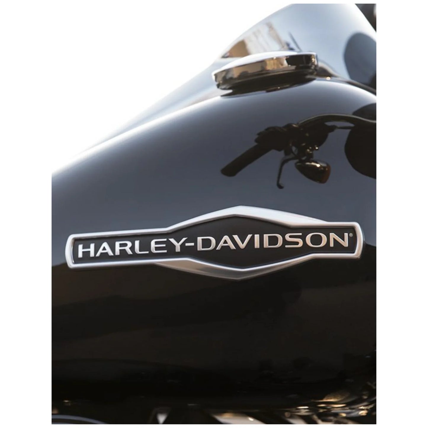 HARLEY DAVIDSON® LEFT FUEL TANK MEDALLION '18-'20 SPORT GLIDE