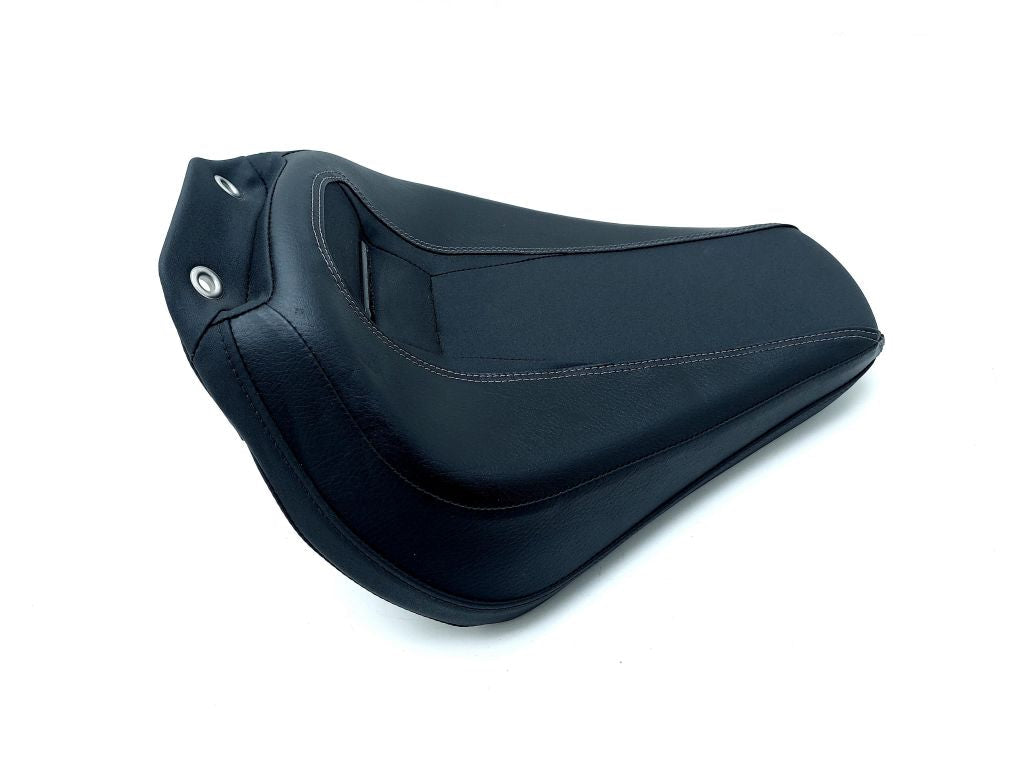 HARLEY DAVIDSON® SOFTAIL BREAKOUT FRONT SEAT