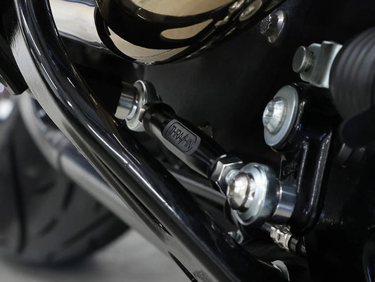 Adjustable Brake Linkage – Black. Fits Softail 2018up with Mid Controls.